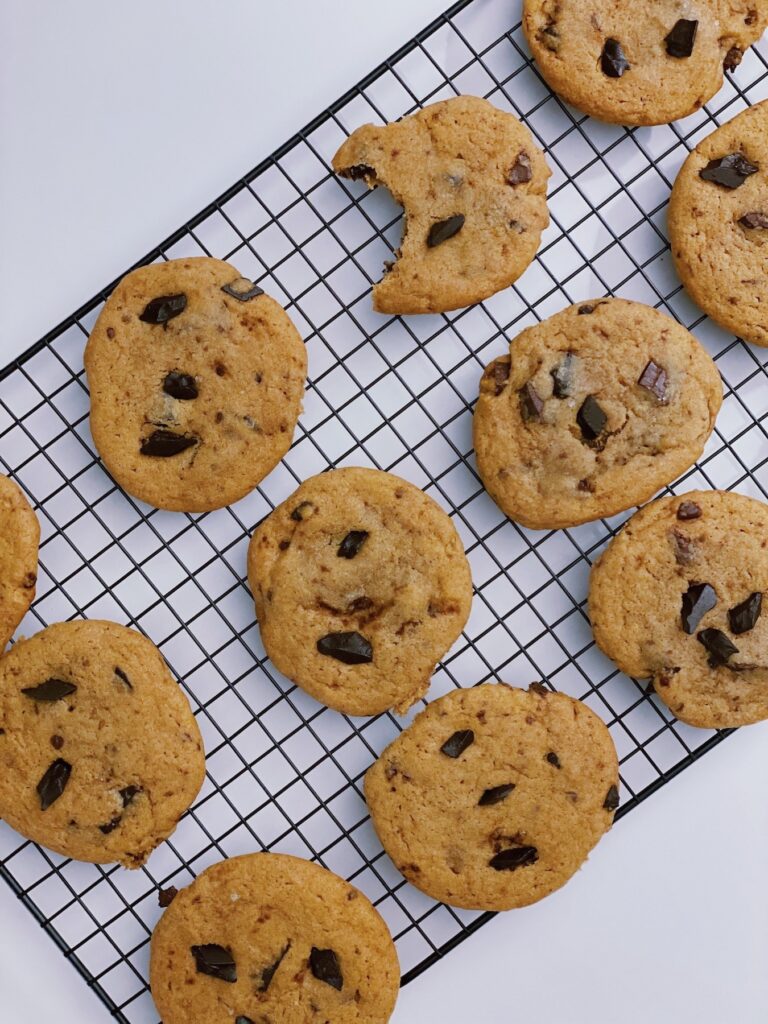 browned butter chocolate chip cookies on cooling rack